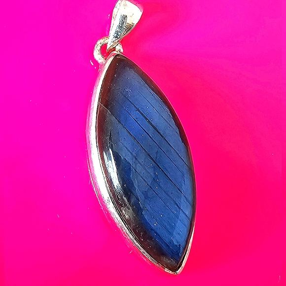Large Natural Labradorite 13x35mm 925 Sterling Silver Pendant - Picture 5 of 8